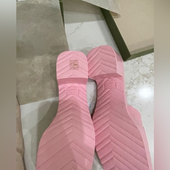 Brand New Pink Gucci woman’s slide sandal with logo rubber - Picture 5 of 8